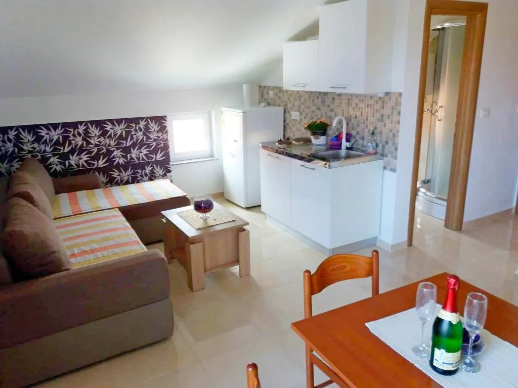 APARTMENT CAPACITY 4 Room, Apartments Kristina, Split