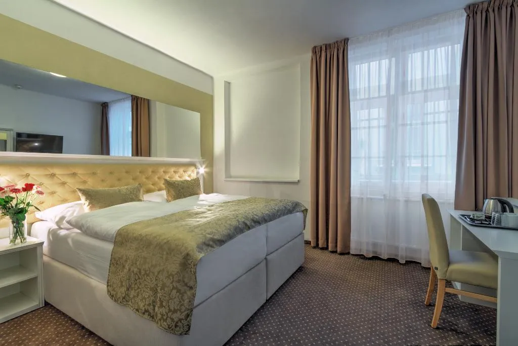 Double or Twin STANDARD Room, Taurus, Prague