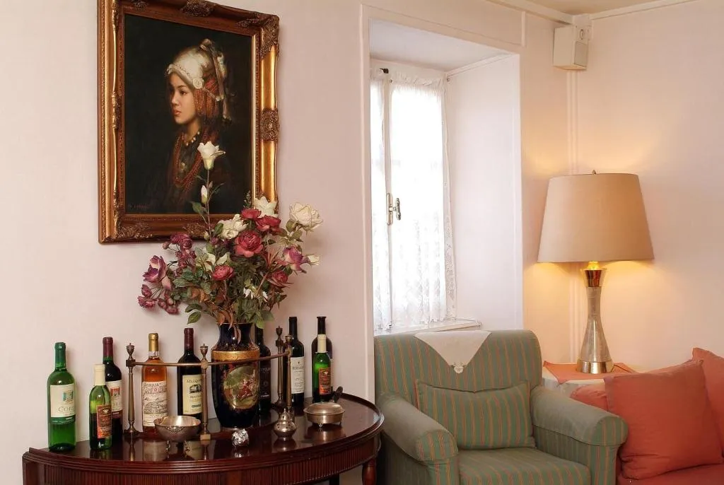 Lobby, Kostantinoupolis, Corfu