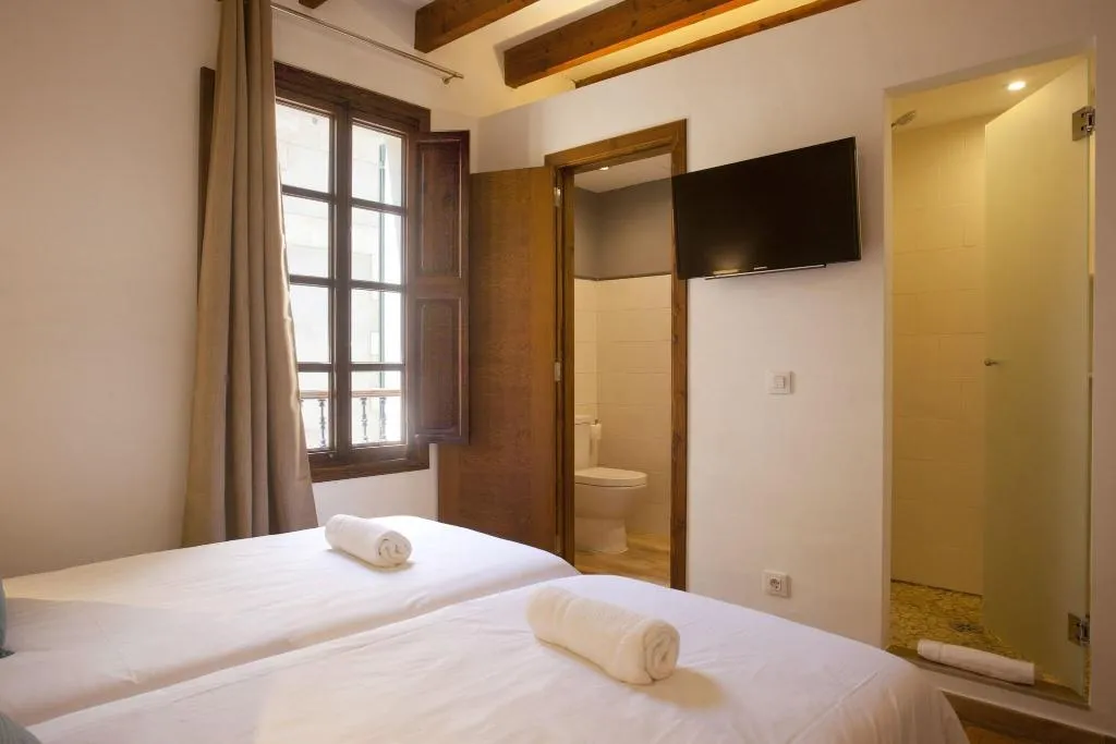 Room, Casal de Petra - Rooms & Pool, Majorca