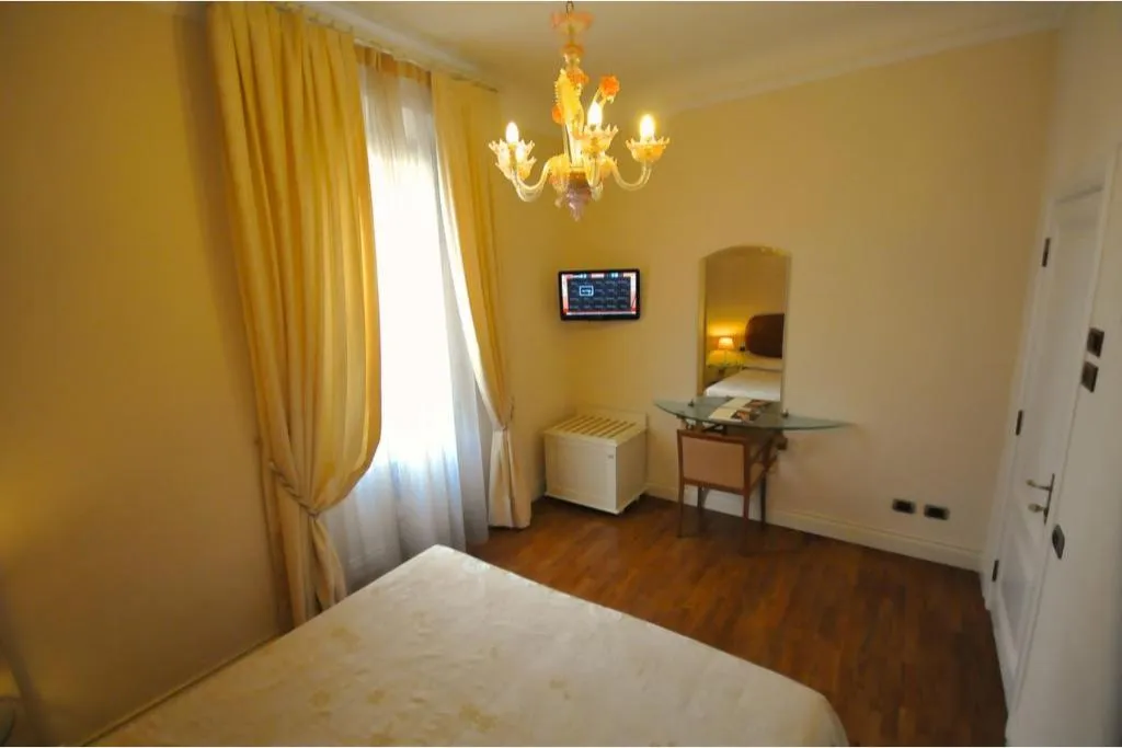TWIN STANDARD Room, C-hotels De Rose, Florence