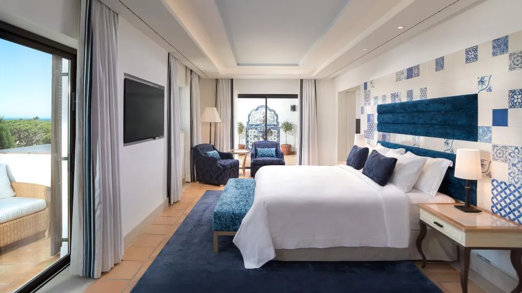 Room, Pine Cliffs Hotel, a Luxury Collection Resort, Algarve