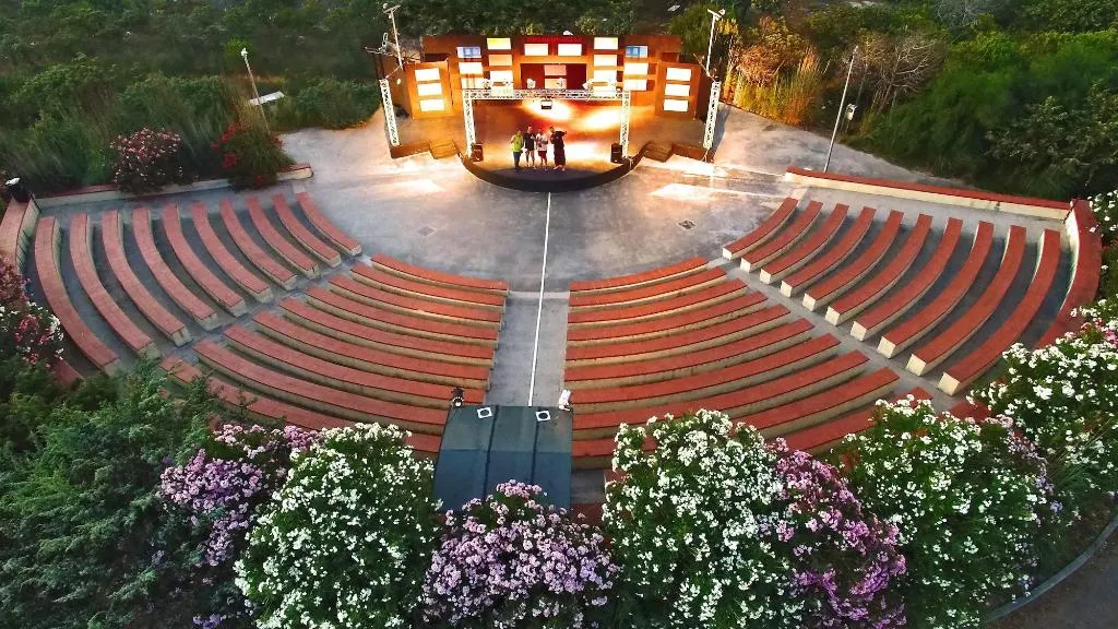 Sports and Entertainment, Villaggio Dei Pini, Cagliari