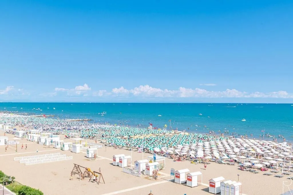 Beach, Touring, Venice