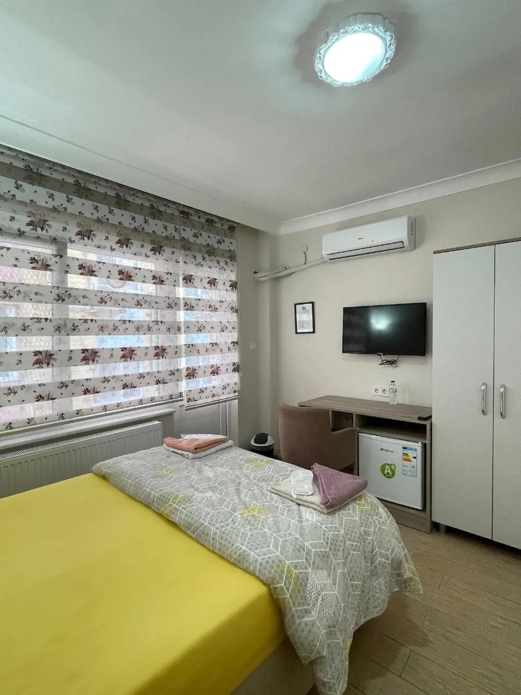 Room, Tekinler Otel, Izmir