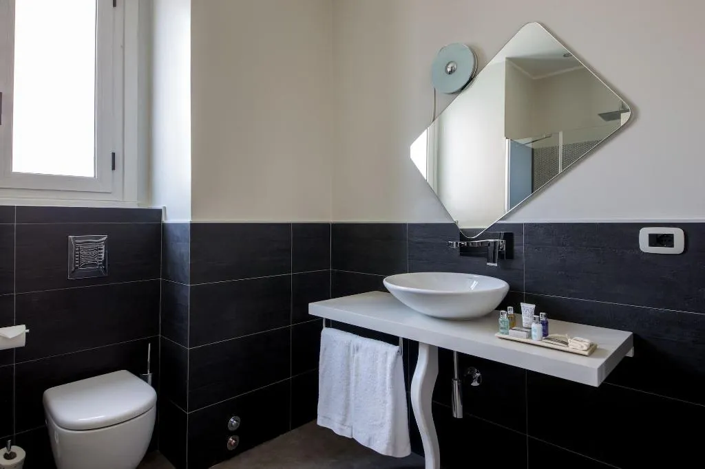 Room, Montenapoleone Suites, Milan