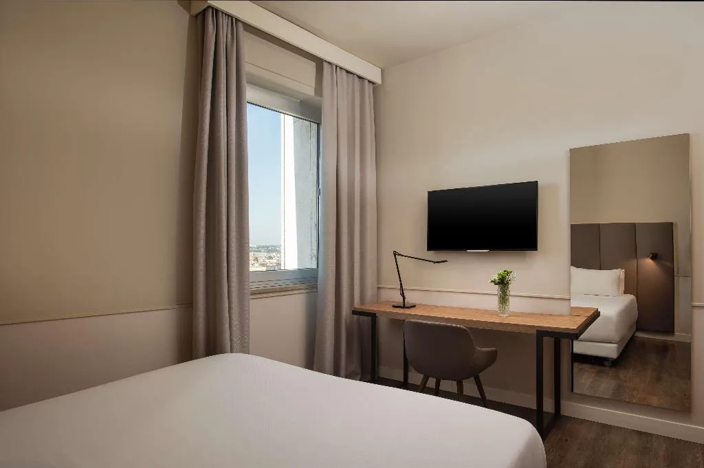 DOUBLE SUPERIOR Room, NH Napoli Panorama, Naples