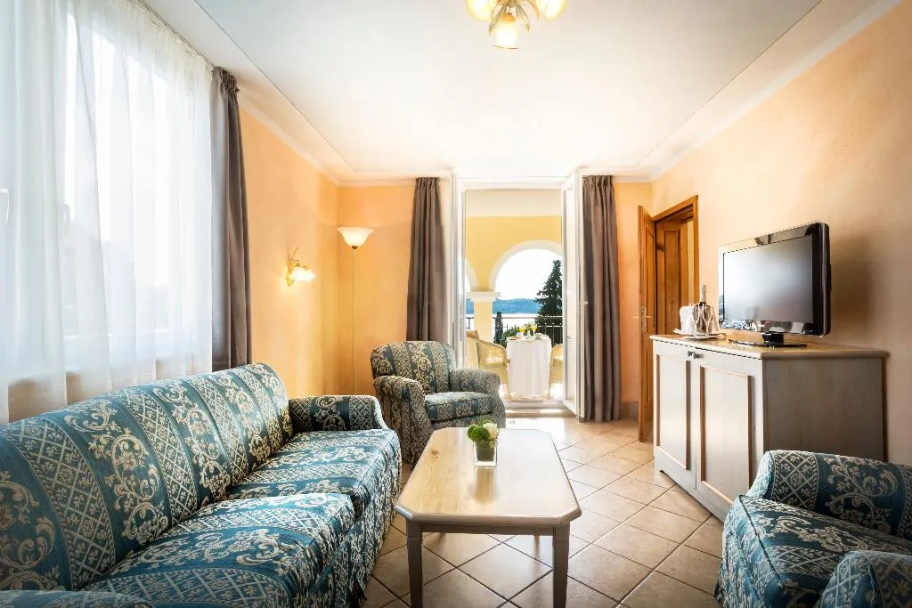 SUITE DELUXE WITH VIEWS Room, Maistra Select Island Hotel Katarina, Istria