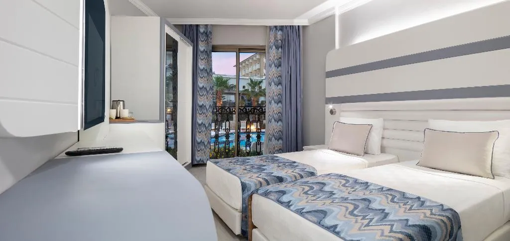DOUBLE POOL VIEW Room, Blue Marlin Deluxe Spa Resort, Antalya