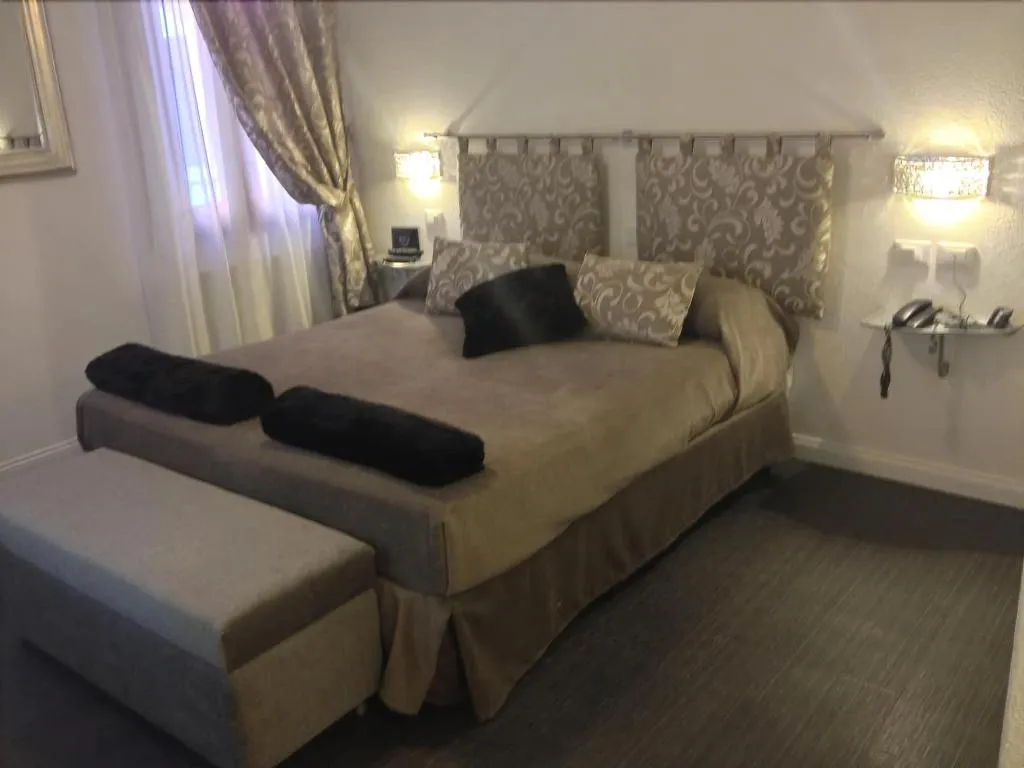 Room, Albergo Marin, Venice