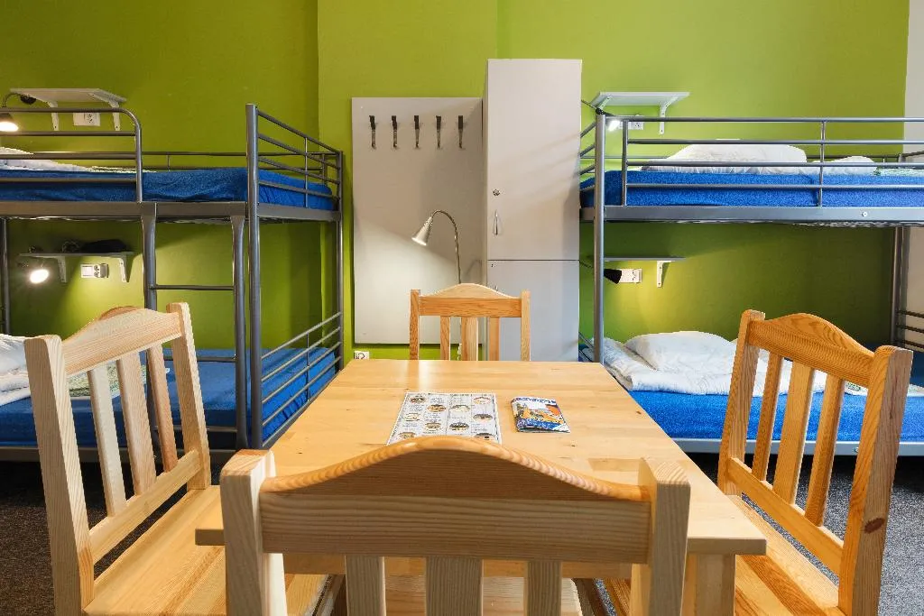 Bed in dormitory CAPACITY 8 WITH SHARED BATHROOM Room, Hostel Atlantis Kraków, Krakow