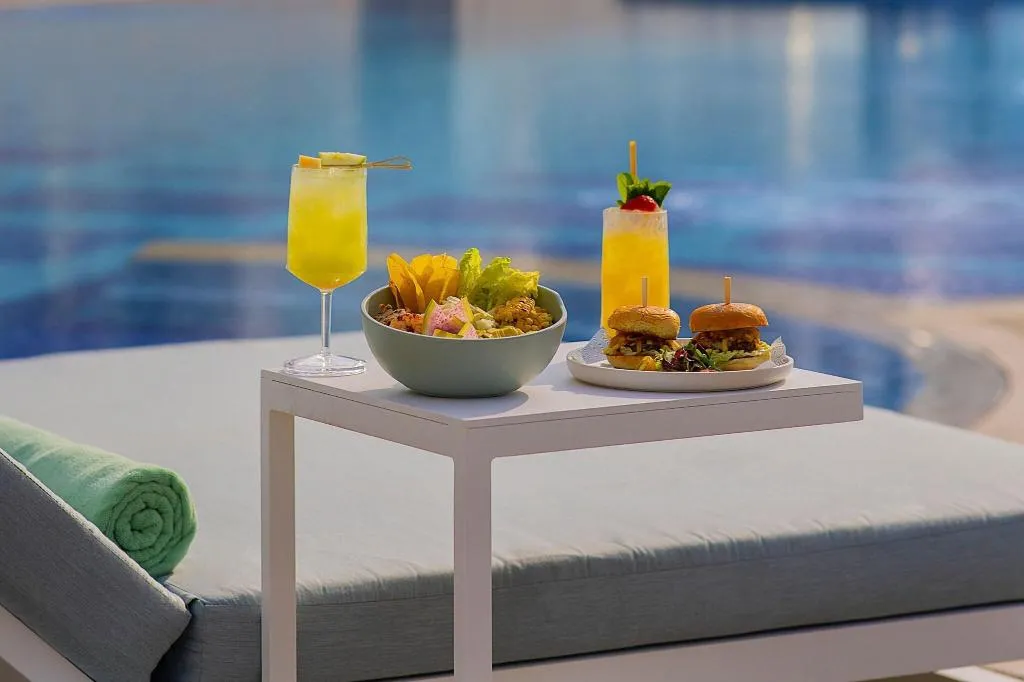 Pool, Marriott Resort Palm Jumeirah Dubai, Dubai