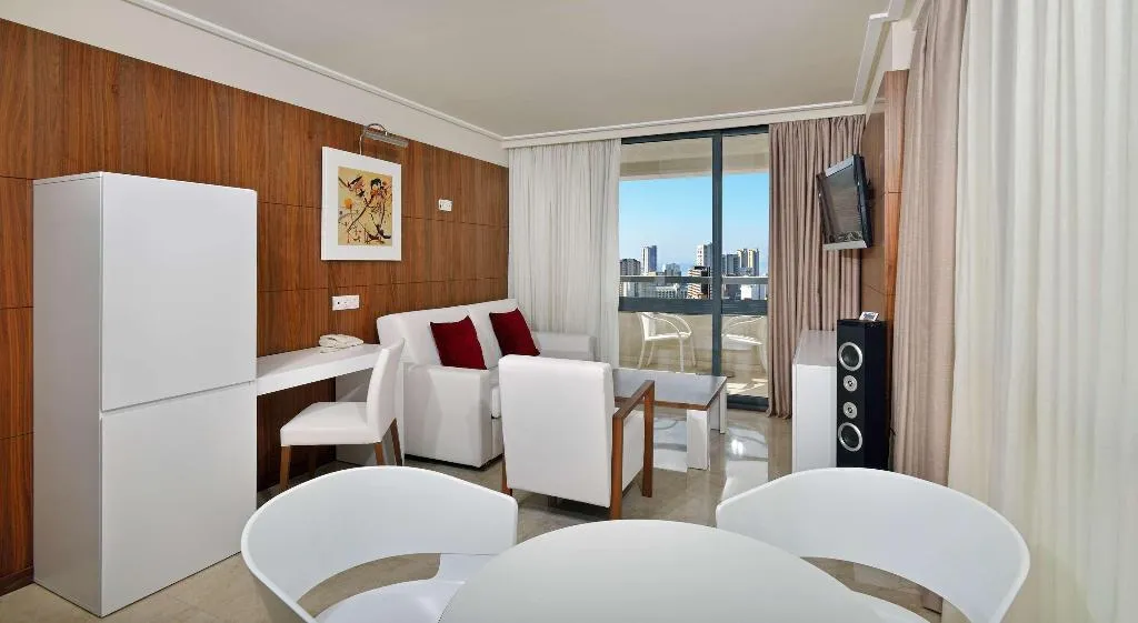 JUNIOR SUITE STANDARD Room, Melia Benidorm, Costa Blanca