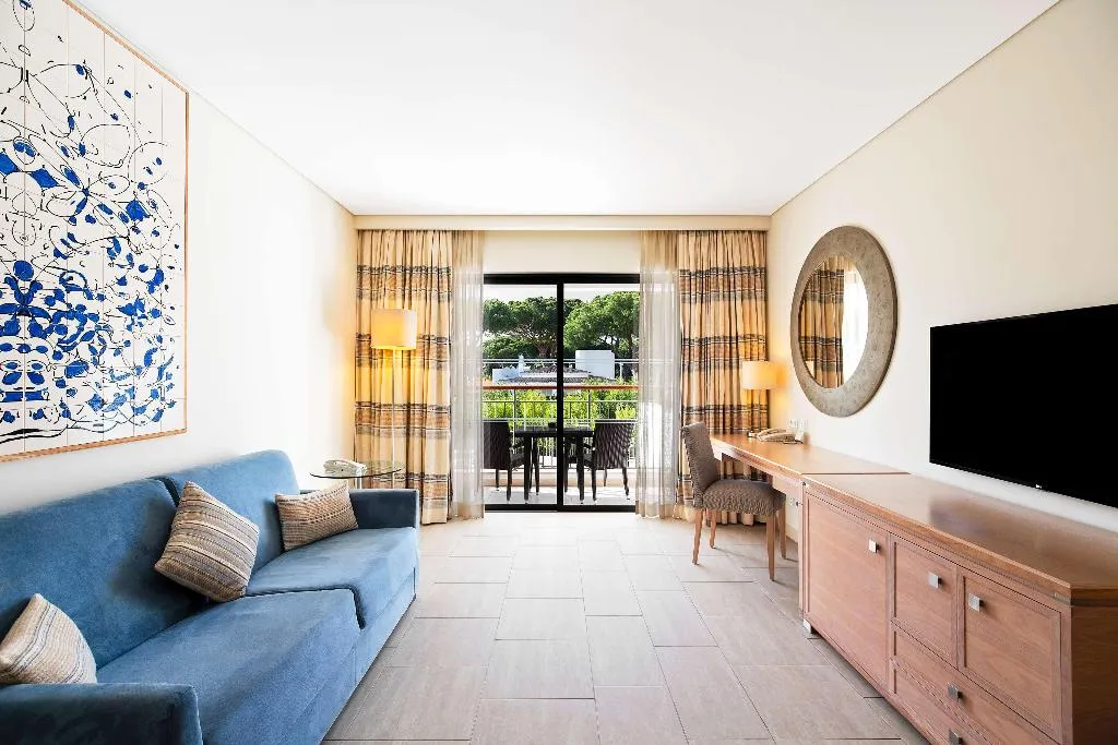 FAMILY ROOM STANDARD Room, Hilton Vilamoura As Cascatas Golf Resort & Spa, Algarve