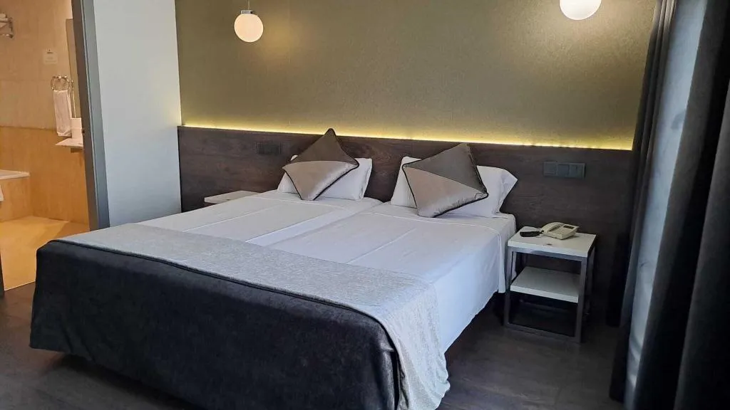 Room, Moderno, Barcelona