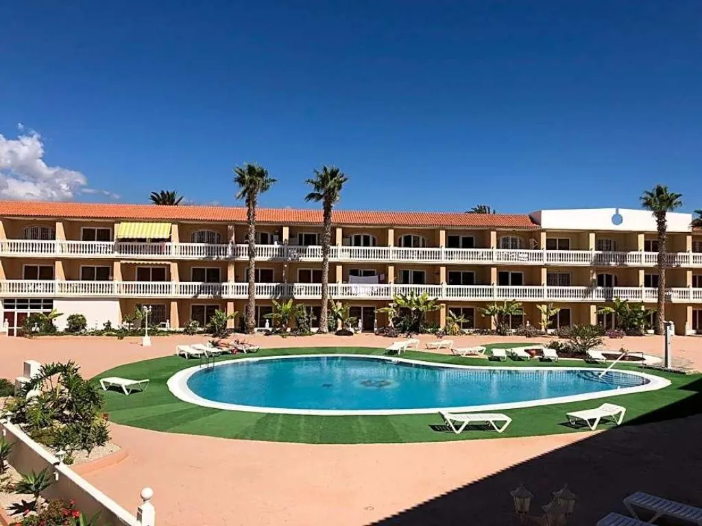 Room, Parque Carolina, Tenerife