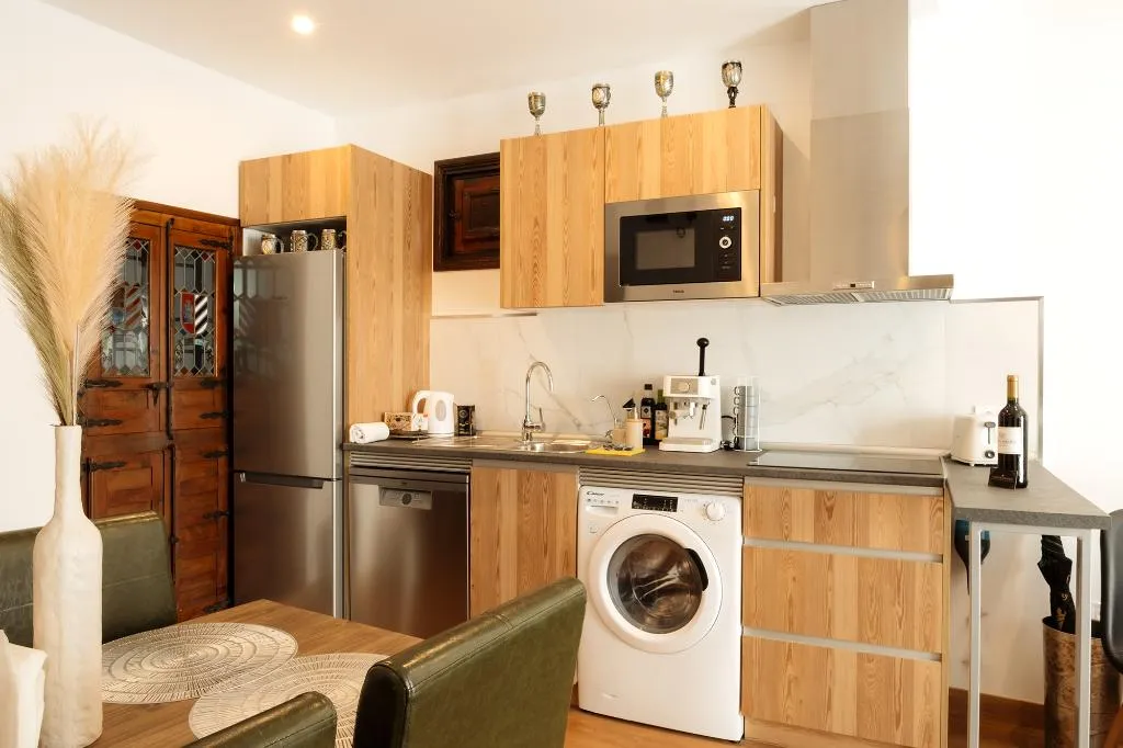 APARTMENT DELUXE TWO BEDS Room, Cason De Los Lopez Apartments, Madrid