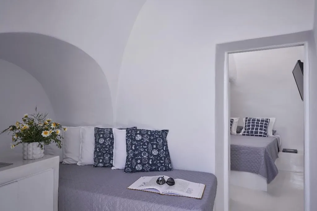 SUITE STANDARD Room, Fava Eco Suites, Santorini