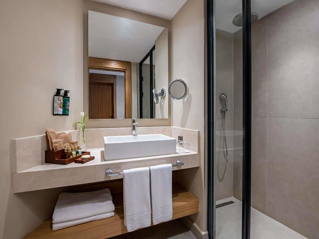 SUITE DELUXE SEA VIEW Room, Rixos Premium Tekirova L.O.L ThemePark Free Access, Antalya