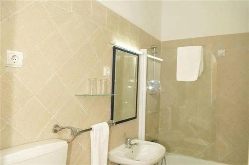 Room, Hotel Capital, Lisbon
