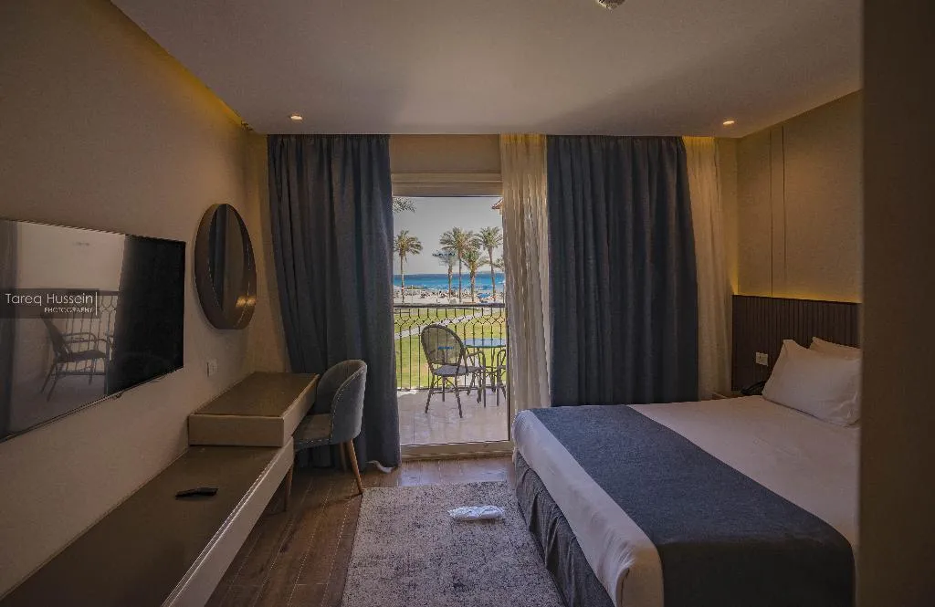 SUITE STANDARD Room, Pyramisa Beach Resort Sahl Hasheesh, Red Sea Riviera