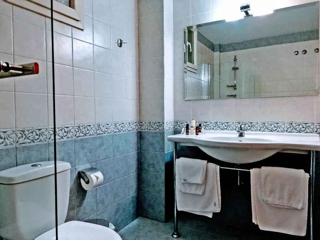 Double or Twin ECONOMY Room, Ambassador Hotel Thessaloniki, Halkidiki