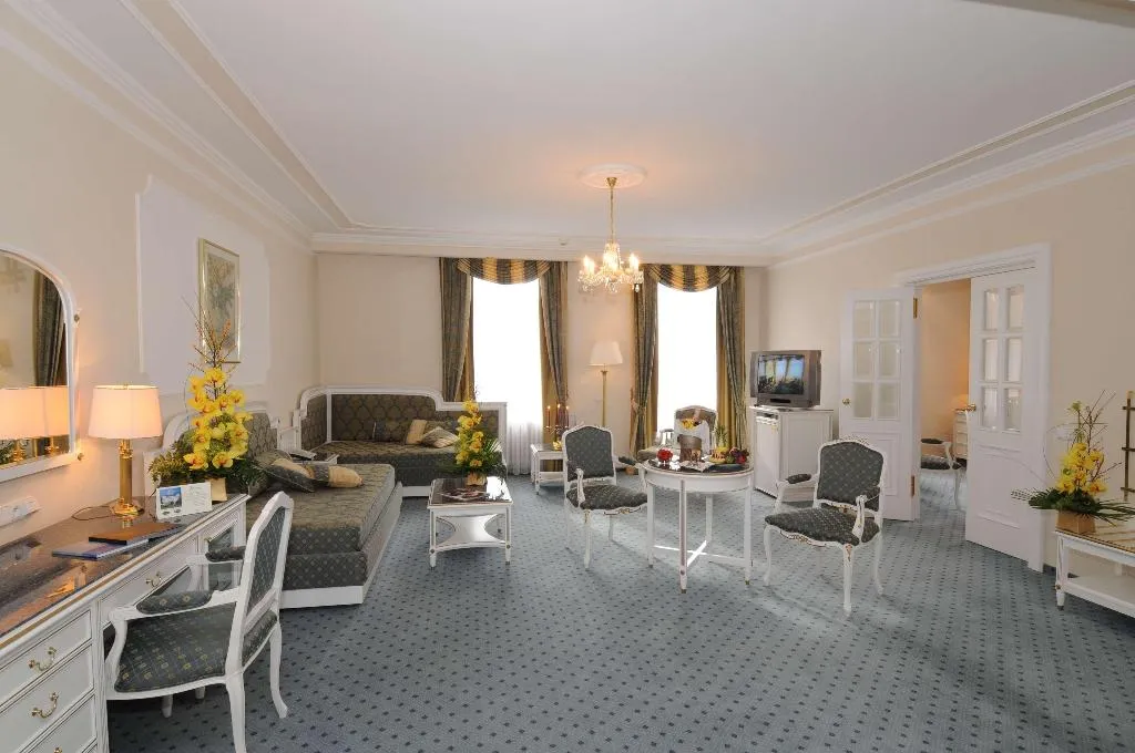 JUNIOR SUITE NON SMOKING Room, Hotel Esplanade Spa & Golf Resort, Prague