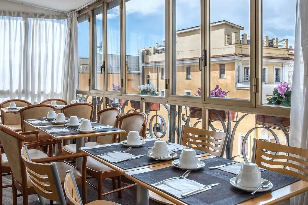 Terrace, Tritone, Rome