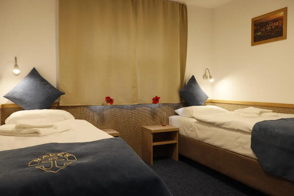 DOUBLE STANDARD Room, Botel Racek, Prague