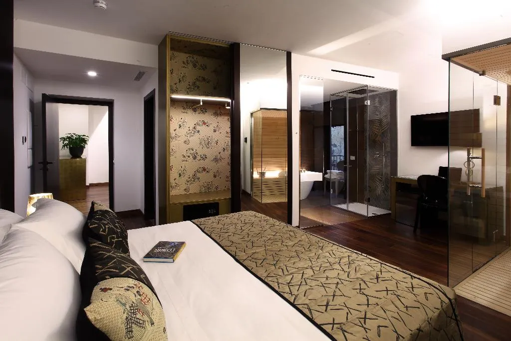 SUITE EXECUTIVE TWO BEDROOMS Room, Palazzo Cartari, Palermo