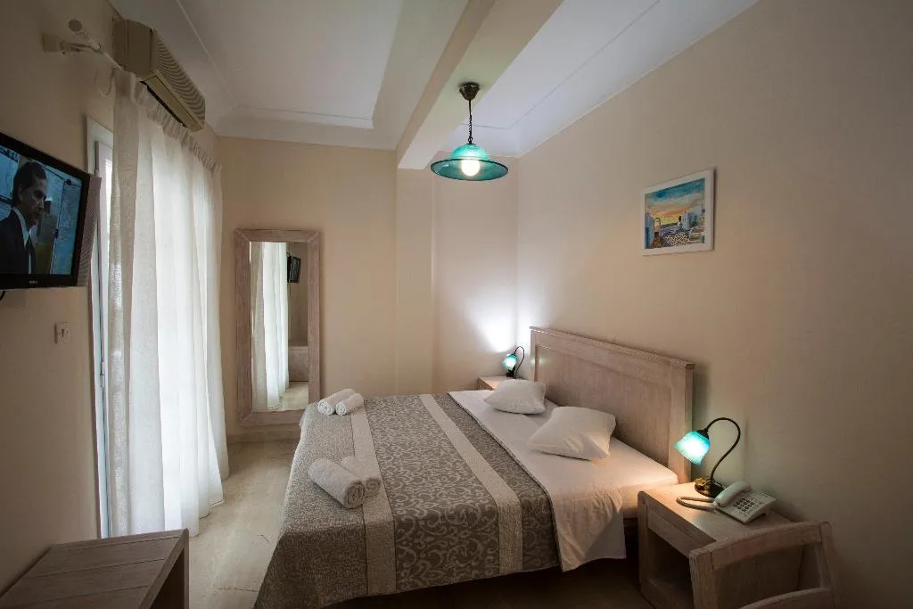 Double or Twin STANDARD Room, Andreas Aparthotel, Santorini