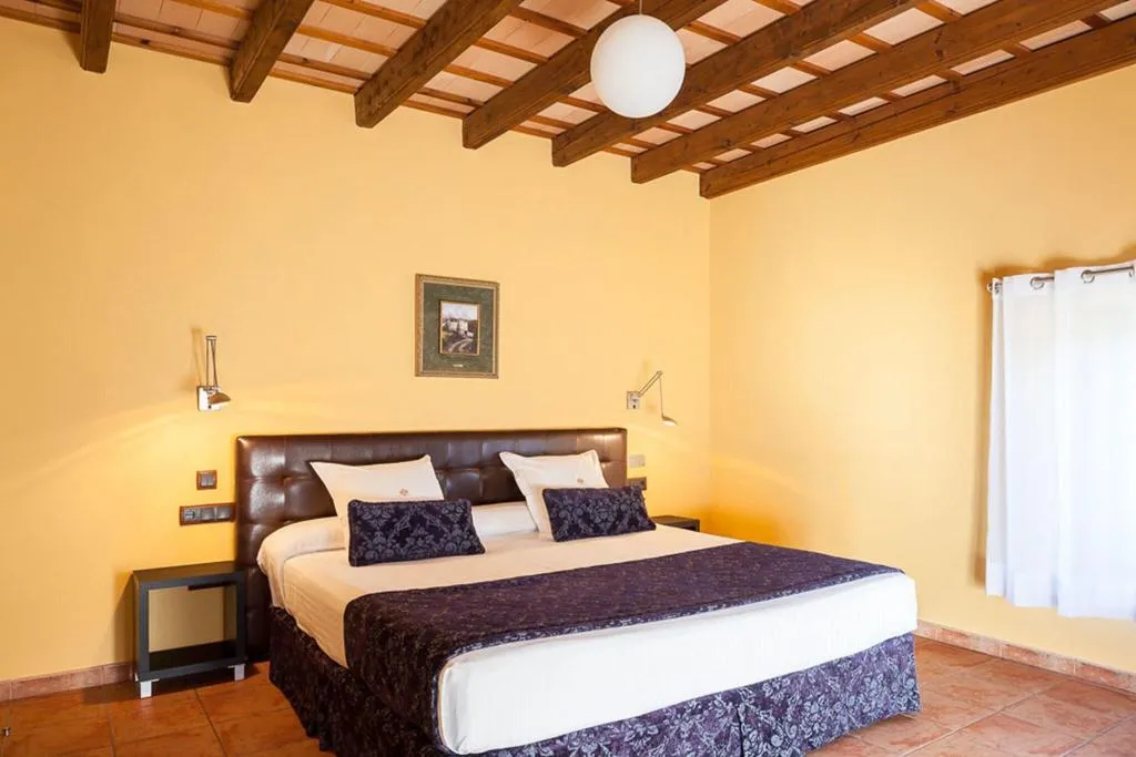 Room, Hotel Vall de BAs, Costa Brava