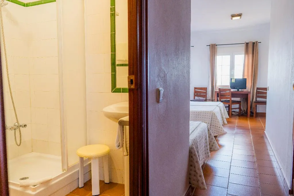 TRIPLE STANDARD Room, Los Veneros, Seville
