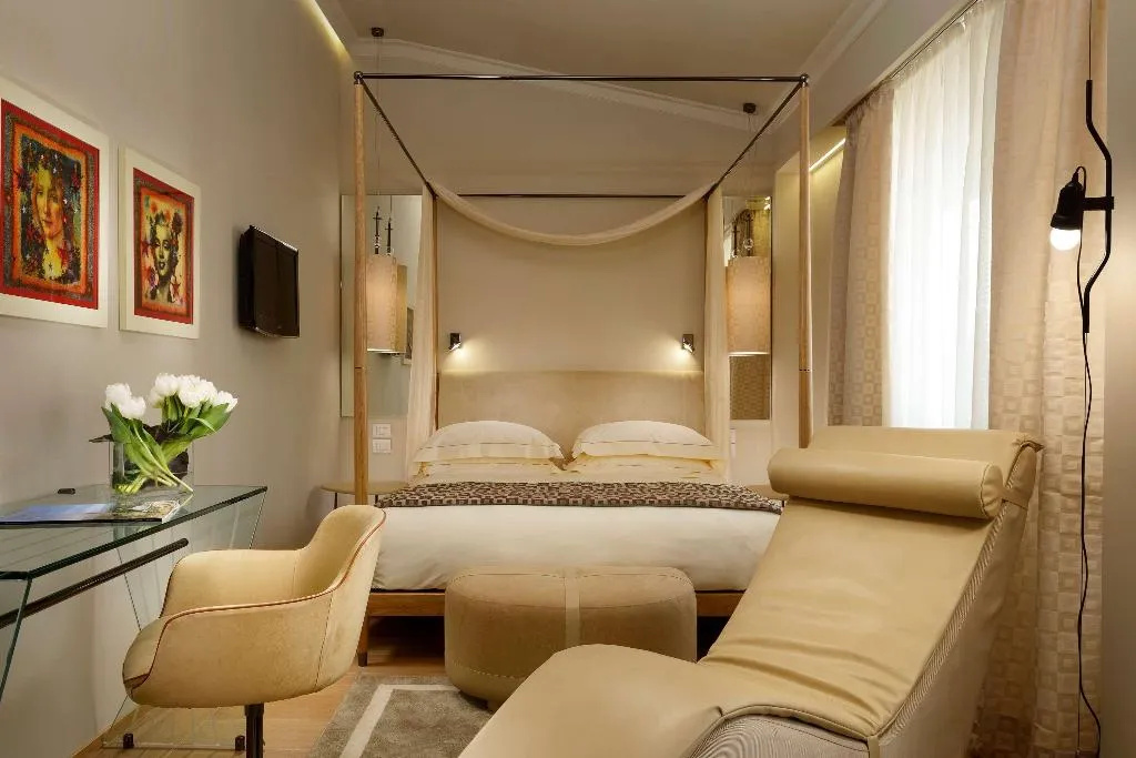 Room, Grand Hotel Minerva, Florence