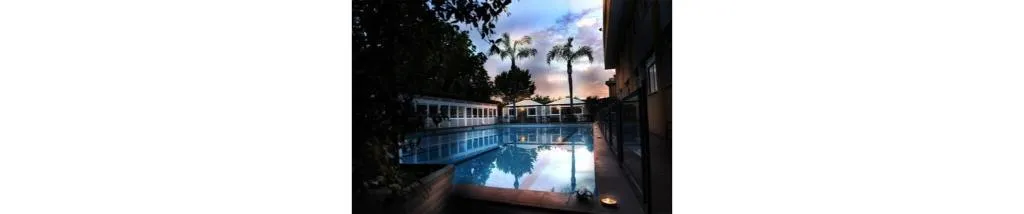 Pool, I Gigli, Naples