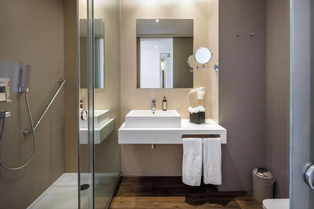 Double or Twin SUPERIOR RIVER VIEW Room, Jupiter Marina Hotel – Couples & Spa, Algarve