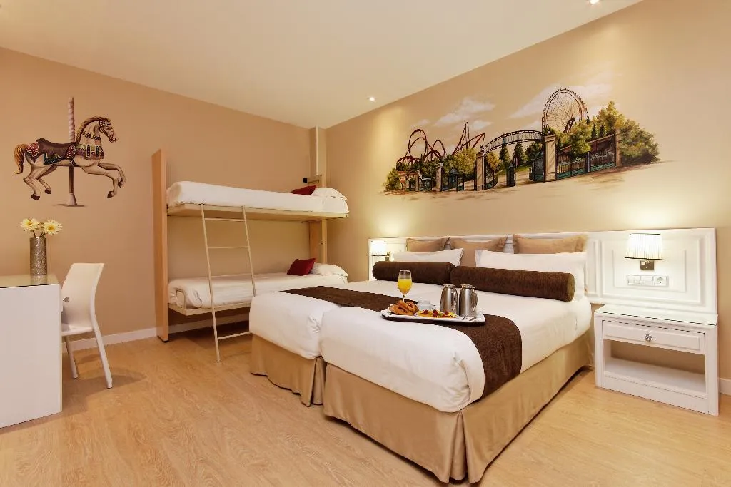 QUADRUPLE STANDARD Room, Grupotel Mayorazgo, Madrid