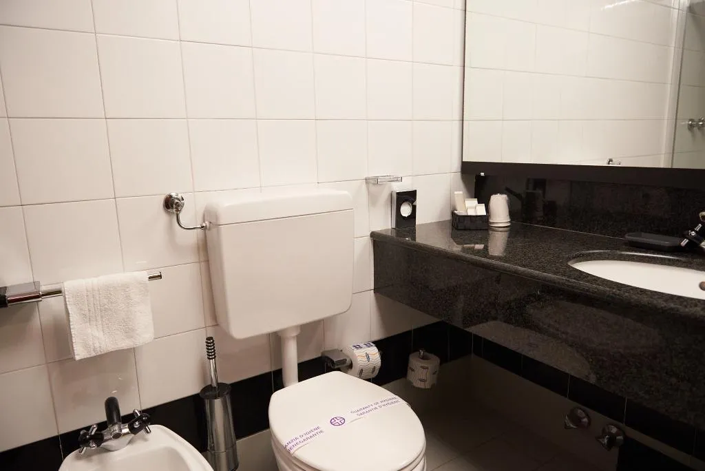SINGLE STANDARD Room, Concorde, Milan