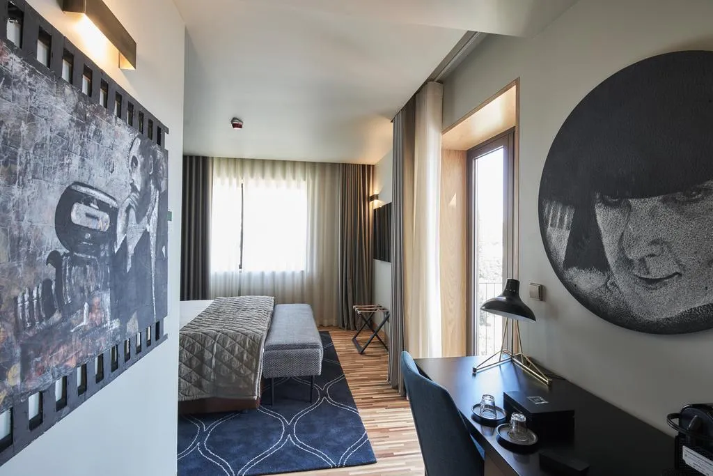 Double or Twin DELUXE EXECUTIVE Room, Torel Avantgarde, Porto