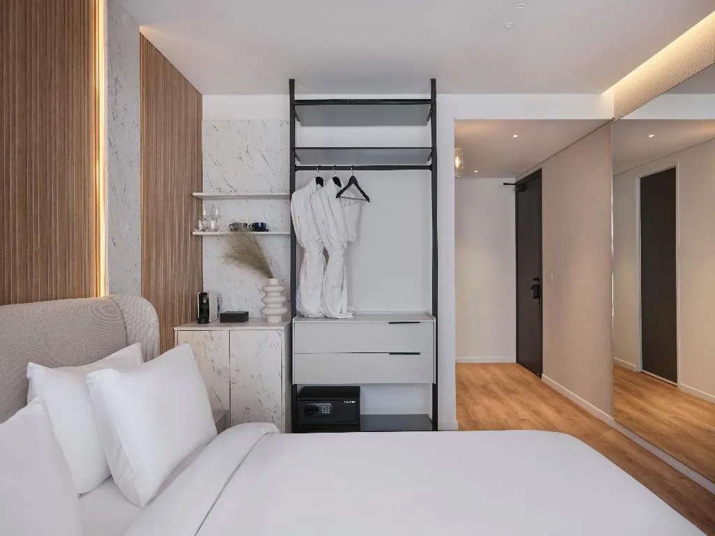 DOUBLE SUPERIOR KING BED Room, Nur Aparthotel Athens, Athens