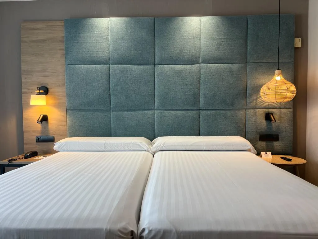 DOUBLE SINGLE USE SUPERIOR WITH VIEWS Room, Sercotel Maya Alicante, Costa Blanca