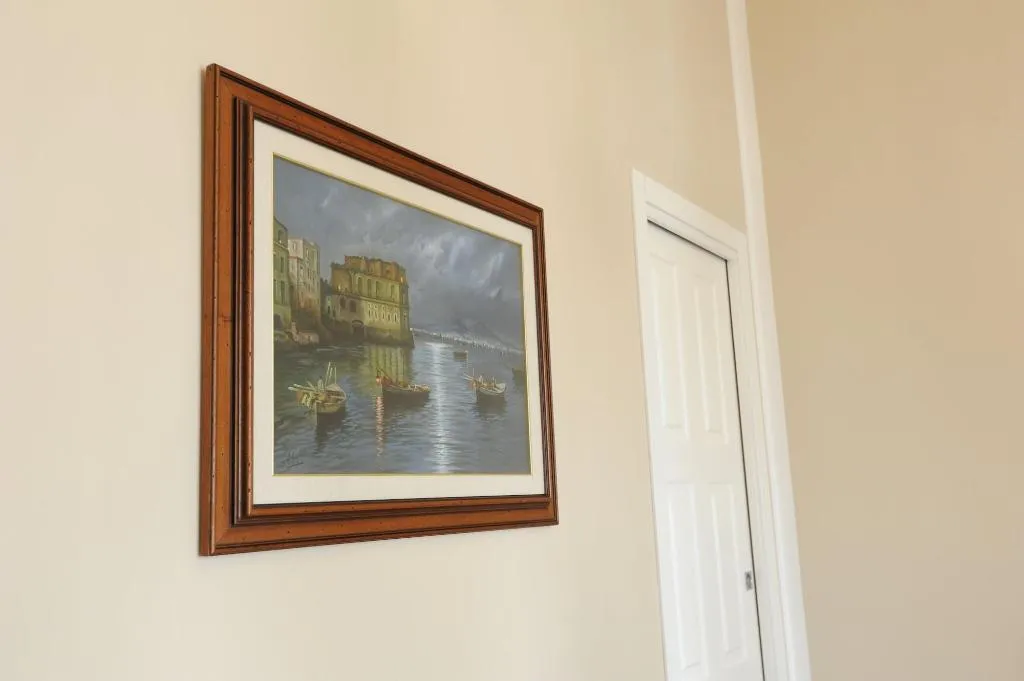 Room, Residenza Borbonica, Naples