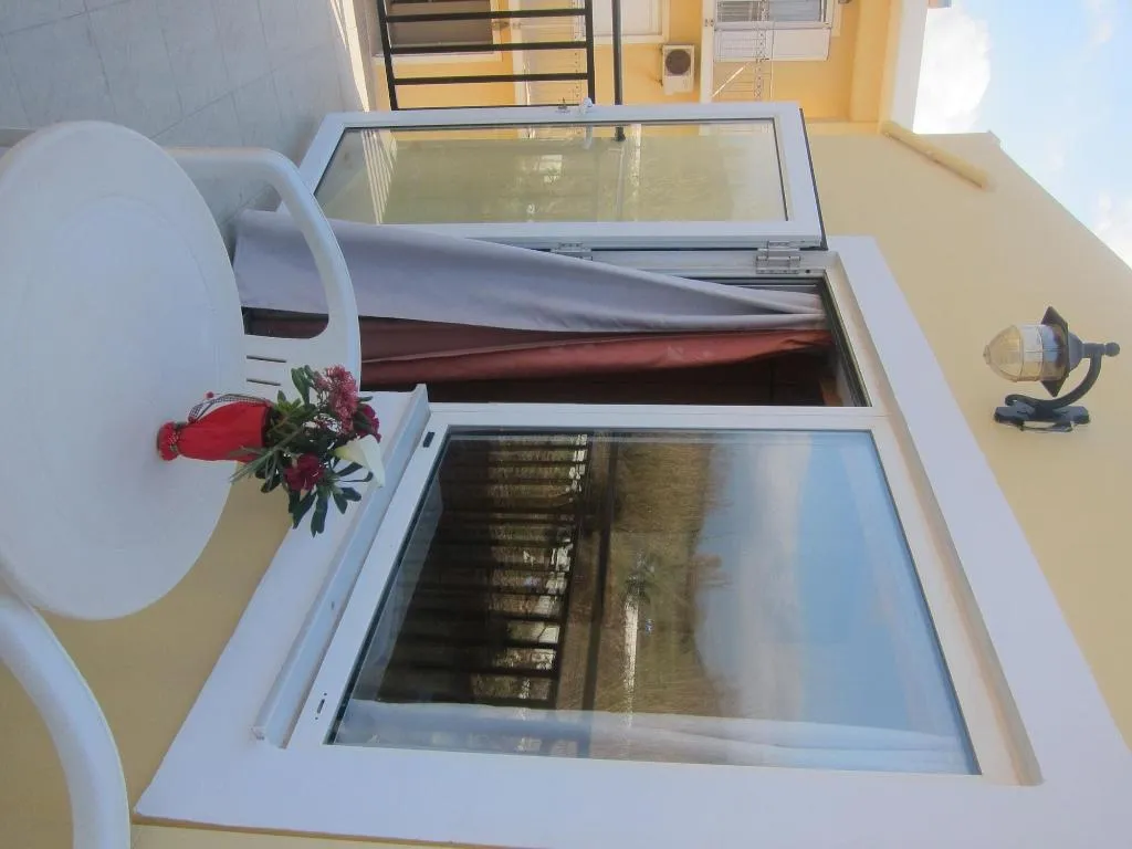 Room, Baladinos Apartments, Crete