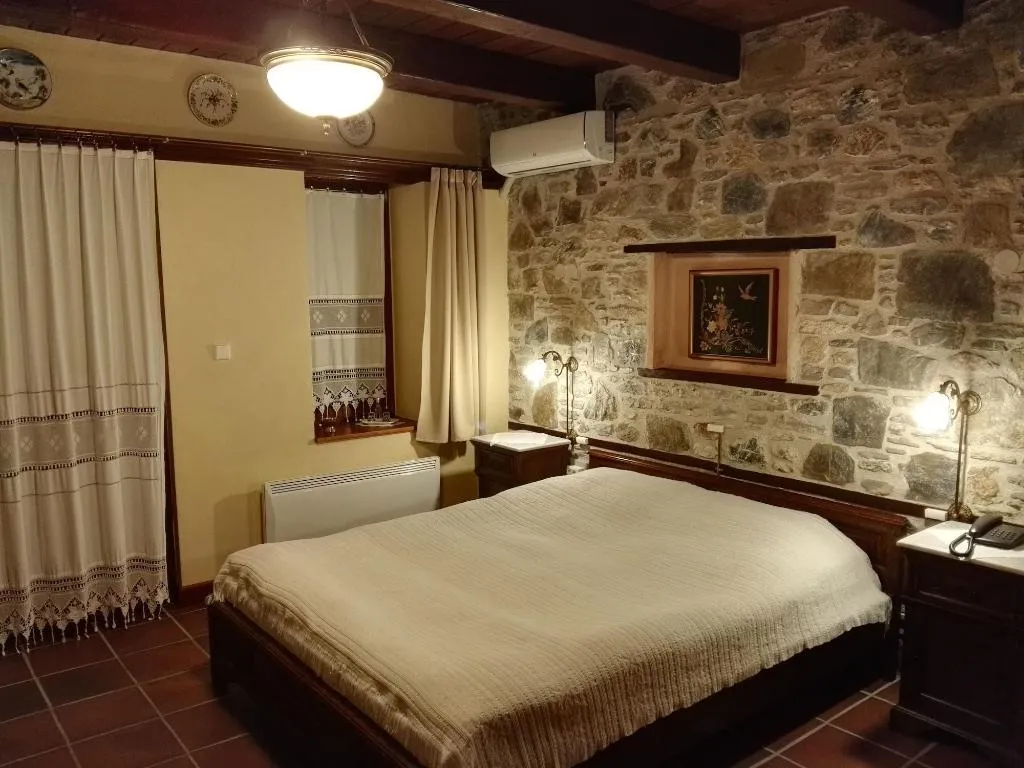 Room, Viraggas, Halkidiki