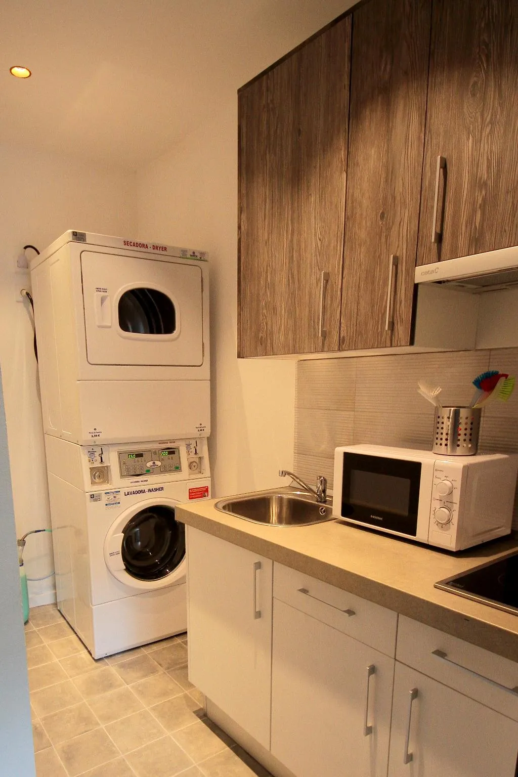 Room, Complutum Hostel, Madrid