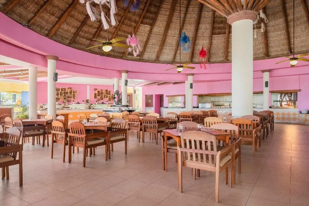 Restaurant, Iberostar Waves Tucan All Inclusive, Cancun Area