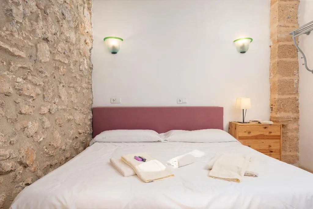 DOUBLE SINGLE USE STANDARD Room, Petit Hotel Hostatgeria La Victoria, Majorca