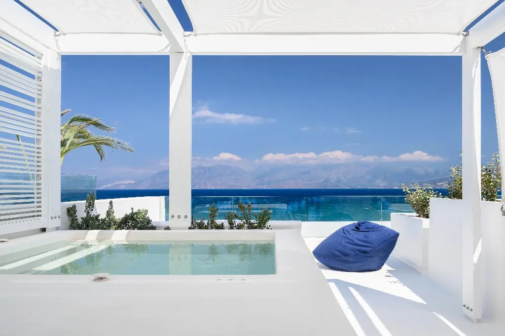 JUNIOR SUITE STANDARD Room, The Island Concept, Crete