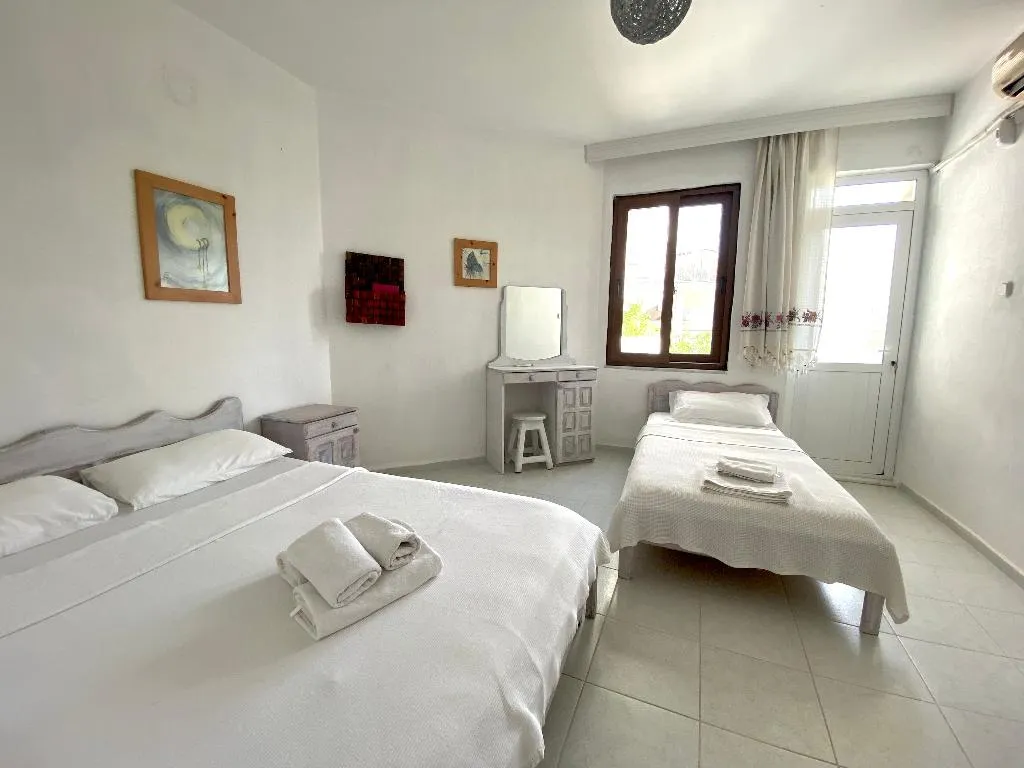 Room DELUXE ONE BED Room, Akdeniz Pansiyon, Dalaman