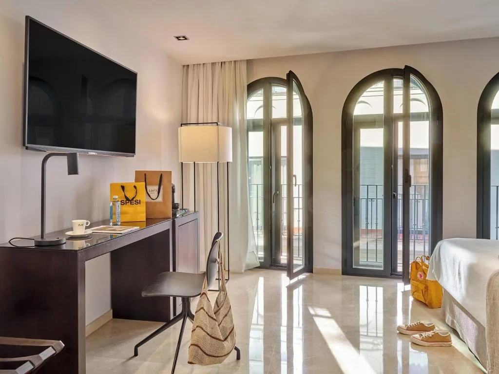 JUNIOR SUITE QUEEN SIZE BED Room, Rey Alfonso X, Seville
